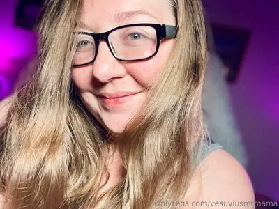 Vesuviusmtmama OnlyFans Leaked Free Thumbnail Picture - #BqpnmfaJnf