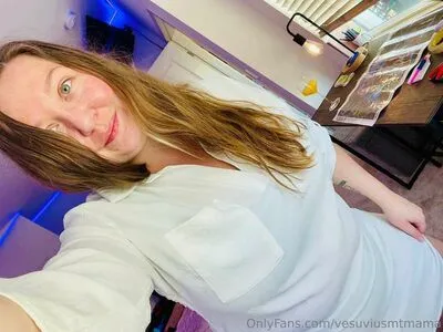 Vesuviusmtmama OnlyFans Leaked Free Thumbnail Picture - #thmWLigHHL
