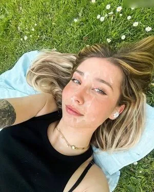 Veylarenee OnlyFans Leaked Free Thumbnail Picture - #1cePCejw8a