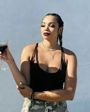 Vianai Austin OnlyFans Leaked Free Thumbnail Picture - #1BwVSZsHBg