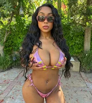 Viandradunn OnlyFans Leaked Free Thumbnail Picture - #radhX4c7tH