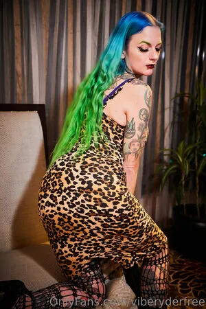 Viberyderfree OnlyFans Leaked Free Thumbnail Picture - #Ai1AUiccdt