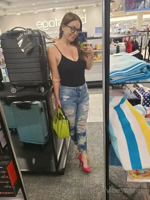 Vibeswithtori OnlyFans Leaked Free Thumbnail Picture - #NBAIsxQ4fQ