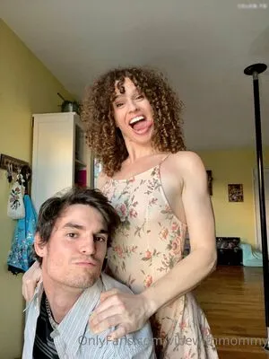 Vibewithmommy OnlyFans Leaked Free Thumbnail Picture - #0Y4vHkpf21