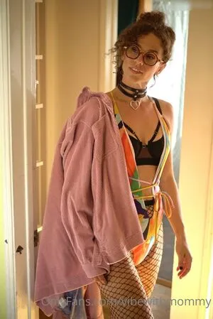 Vibewithmommy OnlyFans Leaked Free Thumbnail Picture - #BBLPViSLzQ