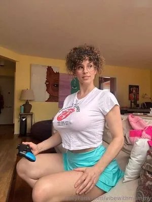Vibewithmommy OnlyFans Leaked Free Thumbnail Picture - #DiSsJ461VW
