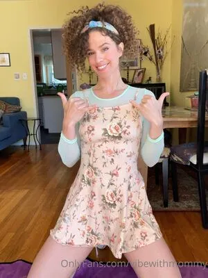 Vibewithmommy OnlyFans Leaked Free Thumbnail Picture - #fAa49j8Jbo