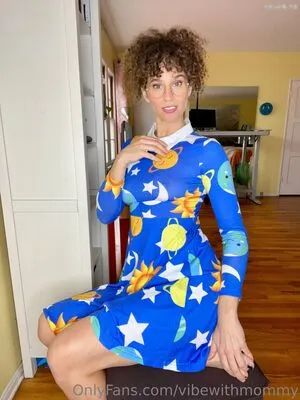 Vibewithmommy OnlyFans Leaked Free Thumbnail Picture - #vIsnzDNB37