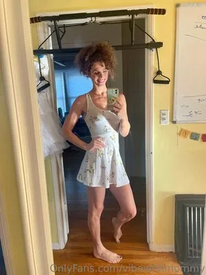 Vibewithmommy OnlyFans Leaked Free Thumbnail Picture - #yYwwyd6Udg