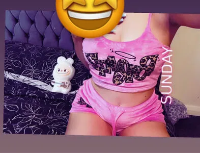Vickey Louise4 OnlyFans Leaked Free Thumbnail Picture - #shumbZzaUG