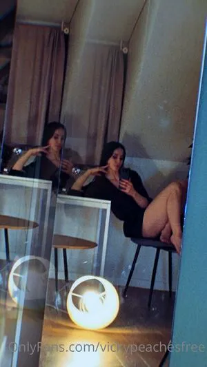 Vickypeachesfree OnlyFans Leaked Free Thumbnail Picture - #5BHNuKYeqV