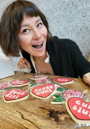 Vickyshadowline OnlyFans Leaked Free Thumbnail Picture - #13UynsYdCg