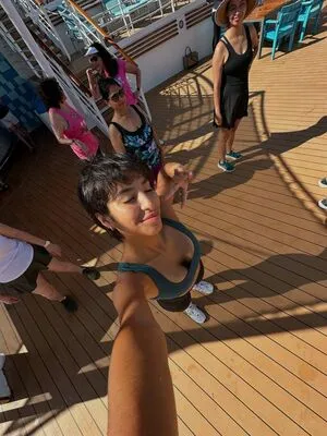 Vickyv Asmr OnlyFans Leaked Free Thumbnail Picture - #Q1YnfAxgIg