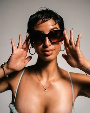 Vickyv Asmr OnlyFans Leaked Free Thumbnail Picture - #VIqlouCzad