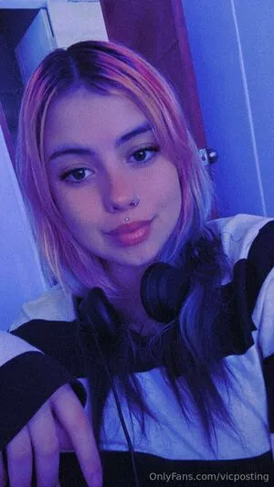 Vicposting OnlyFans Leaked Free Thumbnail Picture - #Iuhsf3G2FZ