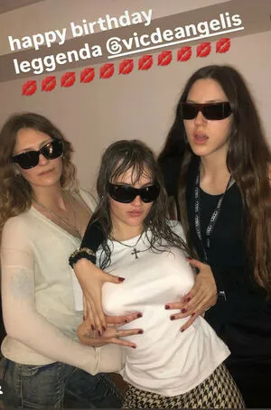 Victoria De Angelis OnlyFans Leaked Free Thumbnail Picture - #1DSPW6T5HU