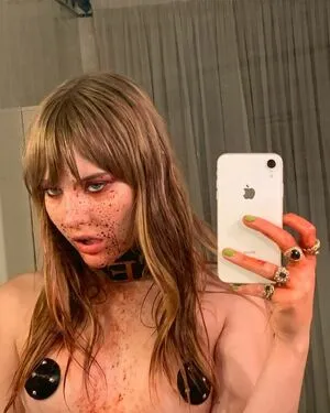 Victoria De Angelis OnlyFans Leaked Free Thumbnail Picture - #33JVXXWCH6