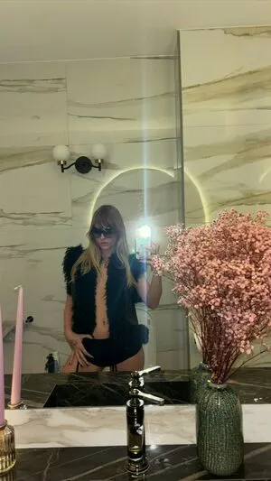 Victoria De Angelis OnlyFans Leaked Free Thumbnail Picture - #3jZKCV9oSo