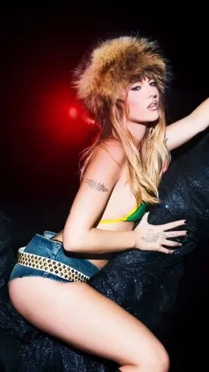 Victoria De Angelis OnlyFans Leaked Free Thumbnail Picture - #G40hrxHtNs