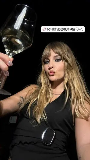 Victoria De Angelis OnlyFans Leaked Free Thumbnail Picture - #HNRlCArylY