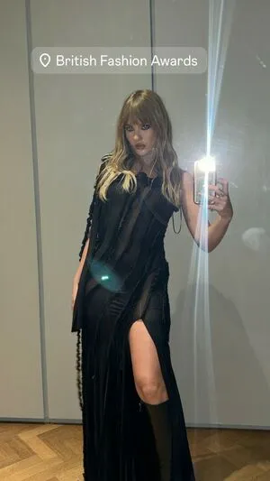 Victoria De Angelis OnlyFans Leaked Free Thumbnail Picture - #RtwDb99cIe