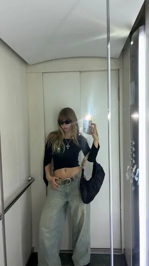 Victoria De Angelis OnlyFans Leaked Free Thumbnail Picture - #ajd8Ar1nzi
