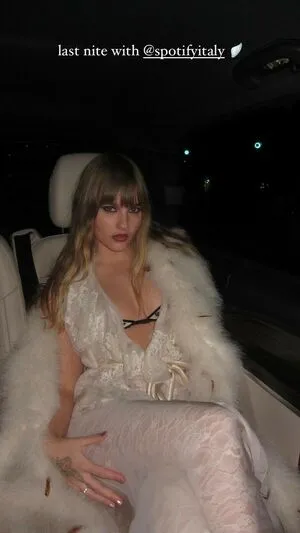 Victoria De Angelis OnlyFans Leaked Free Thumbnail Picture - #u0hEEvK6US