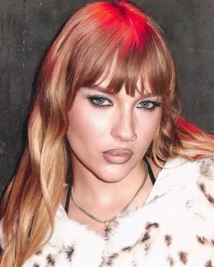 Victoria De Angelis Maneskin Bassist OnlyFans Leaked Free Thumbnail Picture - #mtXULKslOn