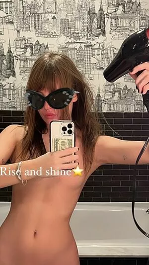 Victoria De Angelis OnlyFans Leaked Free Thumbnail Picture - #25FruRYlp6