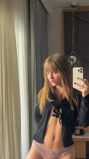 Victoria De Angelis OnlyFans Leaked Free Thumbnail Picture - #E5luMoYROW