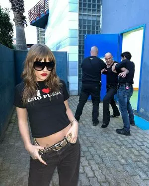 Victoria De Angelis OnlyFans Leaked Free Thumbnail Picture - #NJQJP2P527