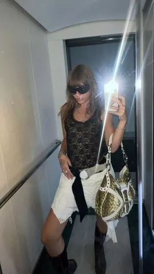 Victoria De Angelis OnlyFans Leaked Free Thumbnail Picture - #OMnNNT5Pnh