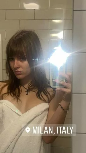 Victoria De Angelis OnlyFans Leaked Free Thumbnail Picture - #gNq4rNmvXq
