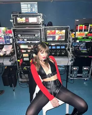 Victoria De Angelis OnlyFans Leaked Free Thumbnail Picture - #nr11acyJKd
