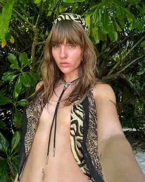 Victoria De Angelis OnlyFans Leaked Free Thumbnail Picture - #pZo8JFH0Ei