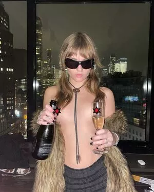 Victoria De Angelis OnlyFans Leaked Free Thumbnail Picture - #qXNJNkRSEm