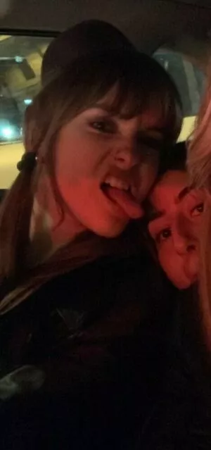 Victoria De Angelis OnlyFans Leaked Free Thumbnail Picture - #uuF420vdUm
