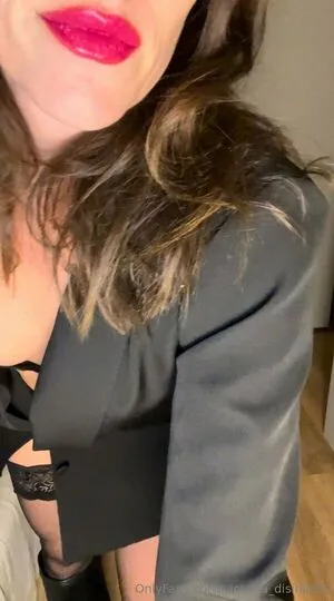 Victoria Disinibita OnlyFans Leaked Free Thumbnail Picture - #HuHIeVCUFo