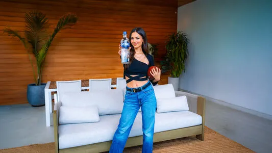 Victoria Justice OnlyFans Leaked Free Thumbnail Picture - #6WDa8ejo7r