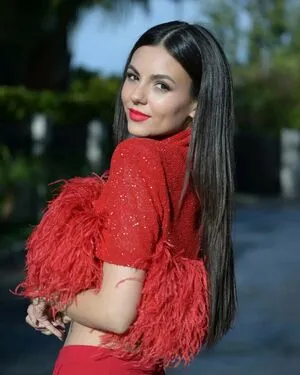 Victoria Justice OnlyFans Leaked Free Thumbnail Picture - #8qmB766i63