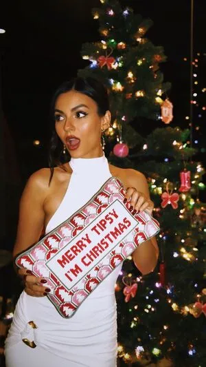 Victoria Justice OnlyFans Leaked Free Thumbnail Picture - #ABjxVl11DD