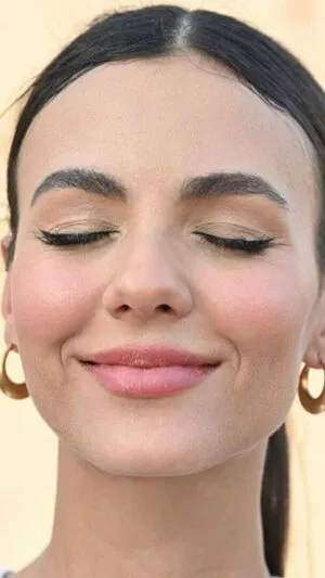 Victoria Justice OnlyFans Leaked Free Thumbnail Picture - #AMCSdht8LV