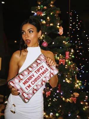 Victoria Justice OnlyFans Leaked Free Thumbnail Picture - #ARh3IIg6sZ