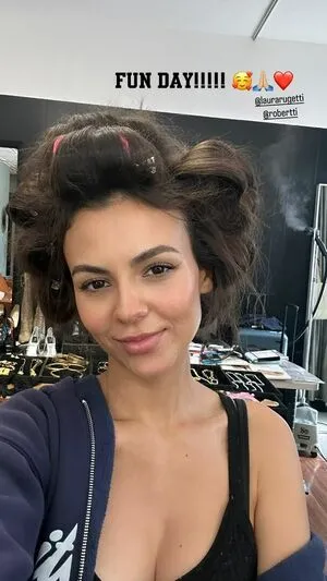 Victoria Justice OnlyFans Leaked Free Thumbnail Picture - #AwKPdcE3fb