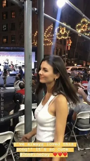 Victoria Justice OnlyFans Leaked Free Thumbnail Picture - #F8zCVu77YR