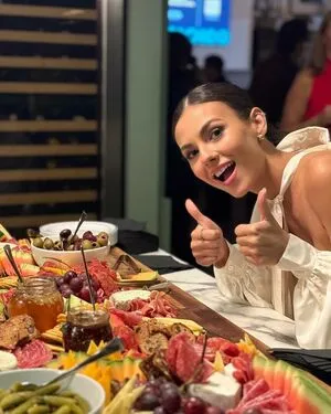 Victoria Justice OnlyFans Leaked Free Thumbnail Picture - #FLSDGxwDSR