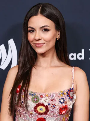 Victoria Justice OnlyFans Leaked Free Thumbnail Picture - #K6YCEavEAP