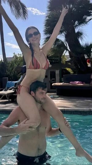 Victoria Justice OnlyFans Leaked Free Thumbnail Picture - #M7EmnGk709