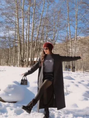 Victoria Justice OnlyFans Leaked Free Thumbnail Picture - #MVGBanya5F