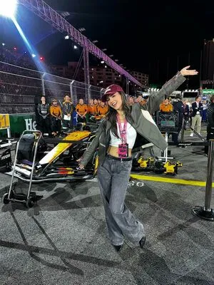 Victoria Justice OnlyFans Leaked Free Thumbnail Picture - #VAY8iBaWhL